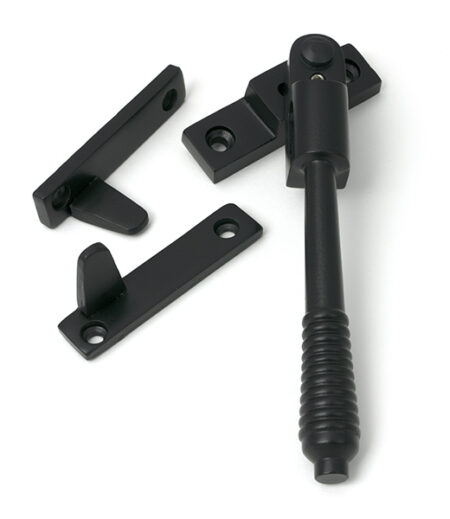 Matt Black Night-Vent Locking Reeded Fastener | 52525