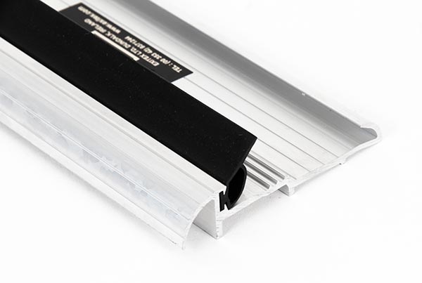 Aluminium 3000mm OUM/4 Threshold | 90193