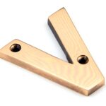 Polished Bronze Letter V | 92031V
