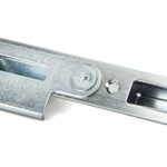 BZP Winkhaus Centre Latch Keep RH 44mm Door | 92163