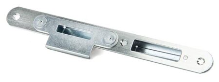 BZP Winkhaus Centre Latch Keep RH 44mm Door | 92163