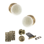 Atlantic Old English Skipton Door Knob Pack (Lock Set - Horizontal Bathlock, 4" Slim Knuckle Hinges x2) - Antique Brass