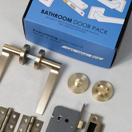 Senza Pari Darrio Door Handle Pack (Bathroom Set - 3" CE Bathroom Lock, 3" Fire Rated Hinges x3) - Urban Dark Bronze - Image 3