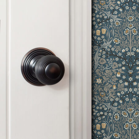 Atlantic Old English Ripon Door Knob Pack (Lock Set - Horizontal Bathlock, 3" Fire Rated Hinges x3) - Antique Copper - Image 6