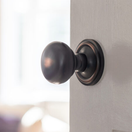 Atlantic Old English Harrogate Door Knob Pack (Lock Set - Horizontal Sashlock, 3" Fire Rated Hinges x3) - Antique Copper - Image 6