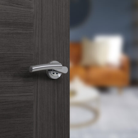 STATUS Florida Door Handle Pack (Latch Set - 2.5" CE Latch, 4" Fire Rated Hinges x3) - Satin Chrome/Polished Chrome - Image 6