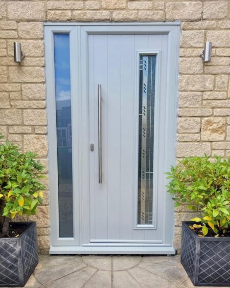 BLU HAB4 Inline Square Mitre Pull Handle 930mm Long 900mm Centres 32mm Universal Fixing 316 Satin Stainless Steel - Image 4