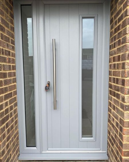 BLU HAB4 Inline Square Mitre Pull Handle 930mm Long 900mm Centres 32mm Universal Fixing 316 Satin Stainless Steel - Image 5