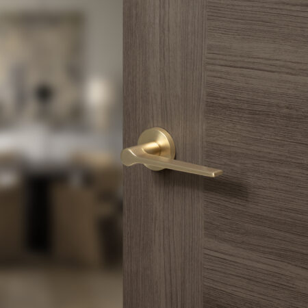 Senza Pari Laviano Door Handle Pack (3 Lever Lock Set - 2.5" CE Sashlock, 4" Slim Knuckle Hinges x2) - Satin Brass - Image 6
