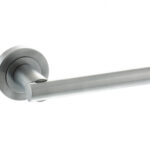 Atlantic STATUS Nebraska Lever Door Handle on Round Rose - Satin Chrome