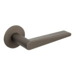 Atlantic Tupai Rapido 5S Line Torrao Lever Door Handle on 5mm Slimline Round Rose - Titanium