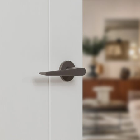 Atlantic Tupai Rapido 5S Line Torrao Lever Door Handle on 5mm Slimline Round Rose - Titanium - Image 2