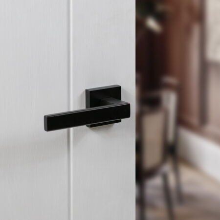 Atlantic Tupai Rapido QuadraLine Rillo Lever Door Handle on Square Rose - Pearl Black - Image 2