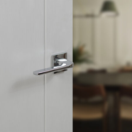Tupai Rapido 5S Line Canha Lever Door Handle on 5mm Slimline Square Rose - Bright Polished Chrome - Image 2