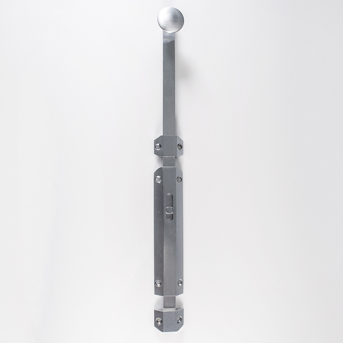 aq82exsc_image_01.jpg Carlisle Brass 152 x 36mm Extended Surface Bolt C/W Keep Flat & Angled Mortice Keeps - Satin Chrome - Image 1